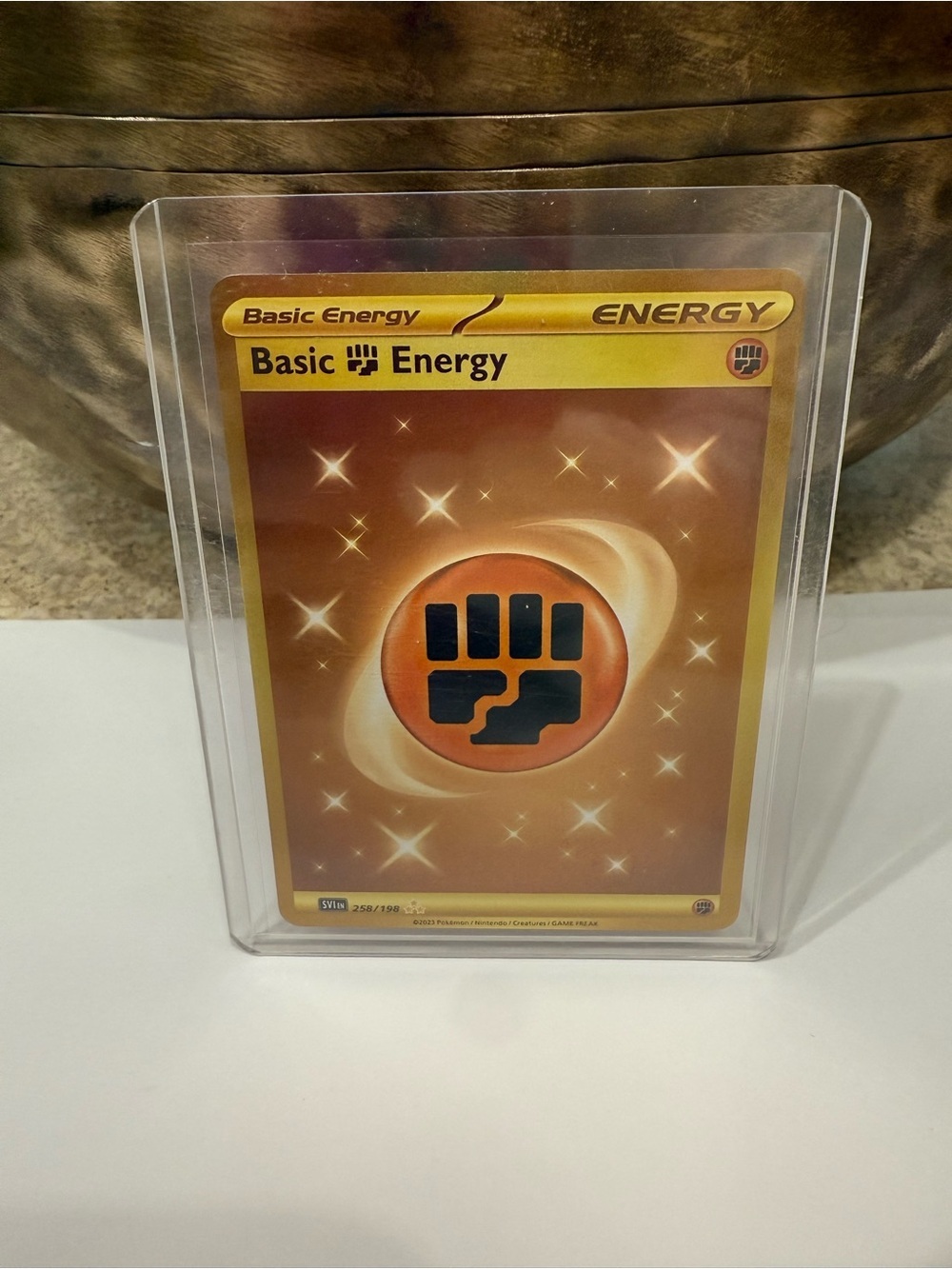 Pokémon Basic Fighting Energy Holo Card